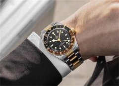 帝舵表壳割手怎么处理