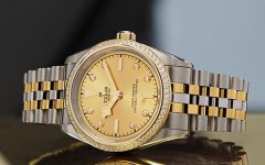 帝舵手表表壳割手处理技巧