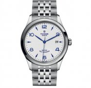 帝舵机芯里面有划痕处理方法是什么